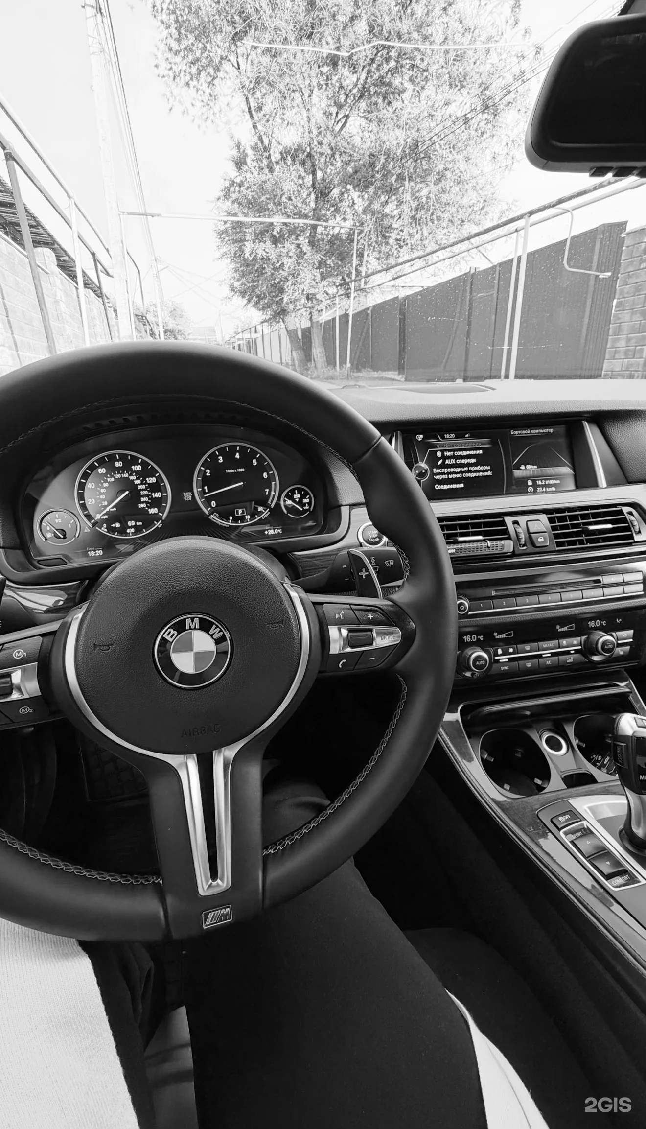 Интерьер BMW — фото из галереи Karo Autorent в 2GIS